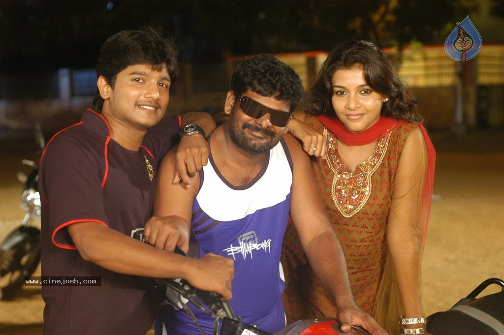 Mazhai Kaalam Tamil Movie New Stills - 45 / 117 photos