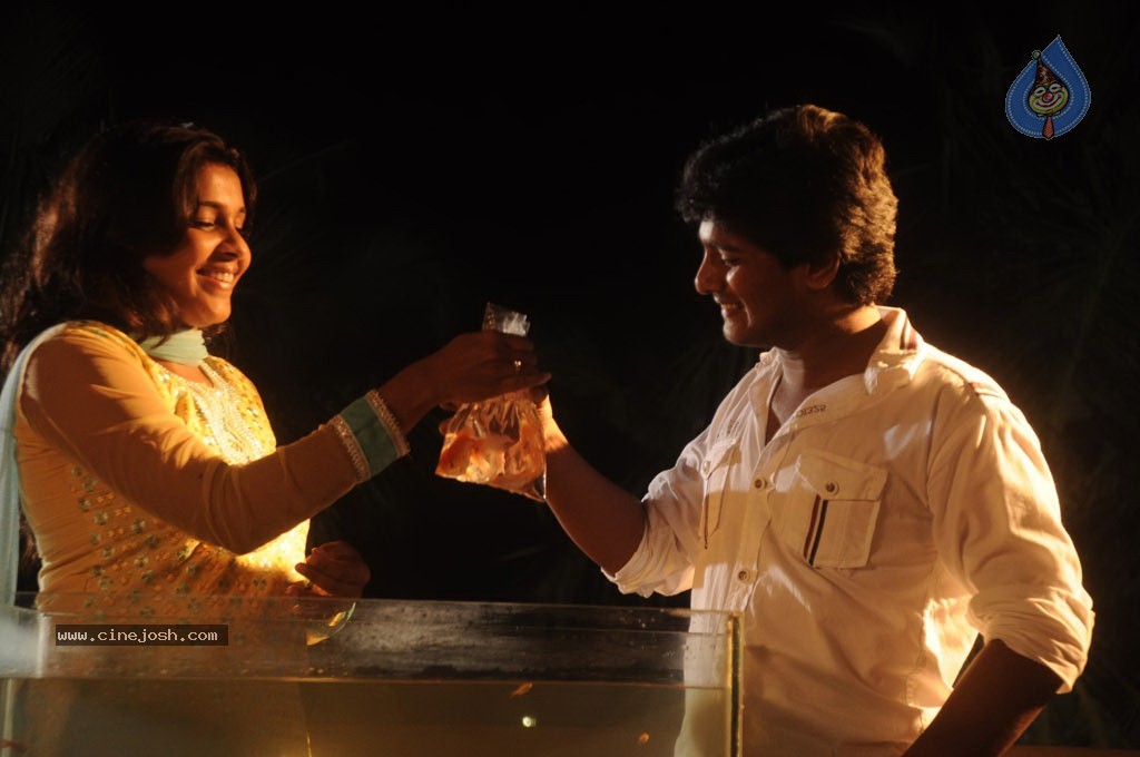 Mazhai Kaalam Tamil Movie New Stills - 48 / 117 photos