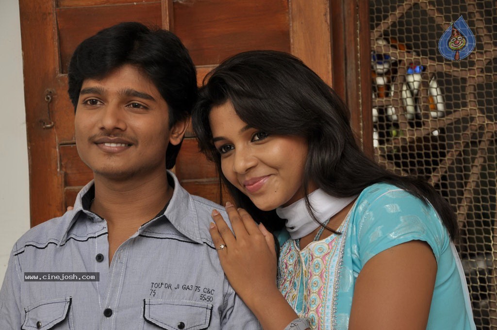 Mazhai Kaalam Tamil Movie New Stills - 59 / 117 photos
