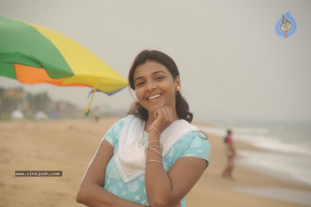 Mazhai Kaalam Tamil Movie New Stills - 61 / 117 photos