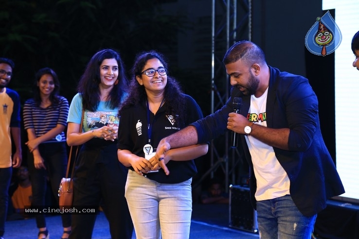 Meeku Maathrame Chepta Team at Srinidhi College - 14 / 24 photos