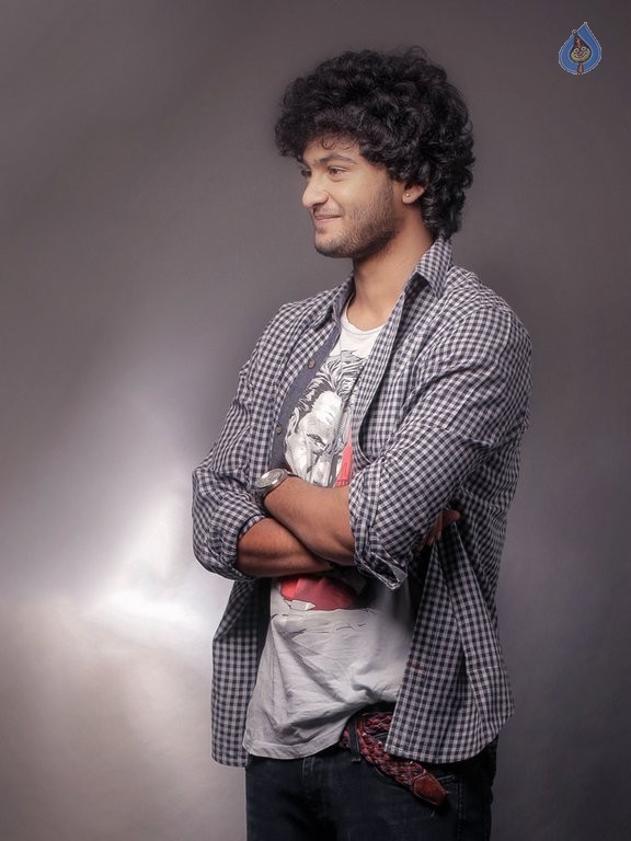 Meeku Meere Maaku Meme Posters and Photos - 8 / 9 photos