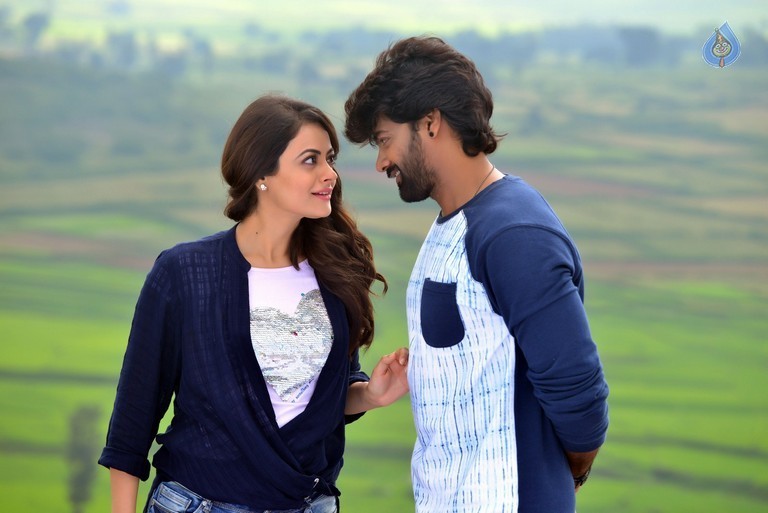 Meelo Evaru Koteswarudu New Photos - 11 / 14 photos