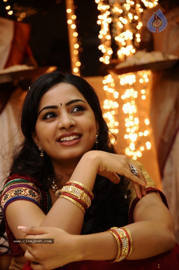 Megha Tamil Movie New Stills - 10 / 33 photos