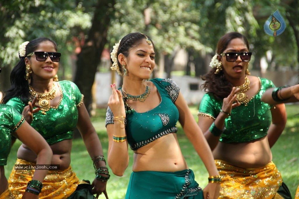 Mei Maranthen Tamil Movie Hot Stills - 1 / 42 photos