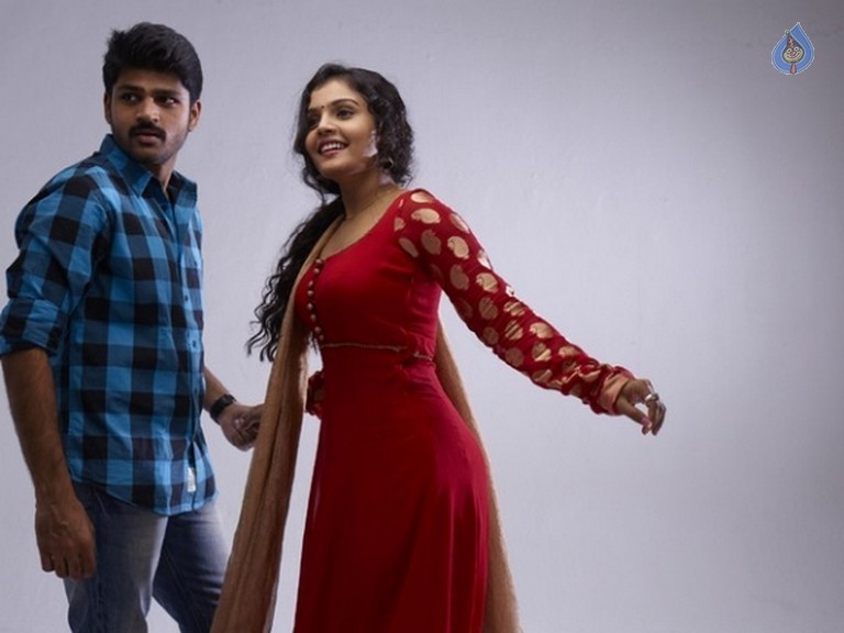 Metro Movie New Photos - 13 / 20 photos