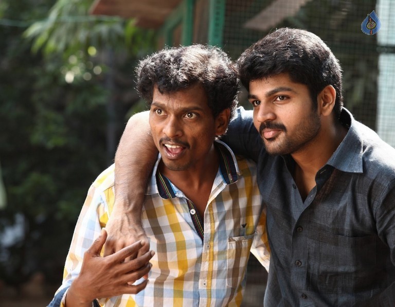 Metro Movie New Photos - 18 / 20 photos
