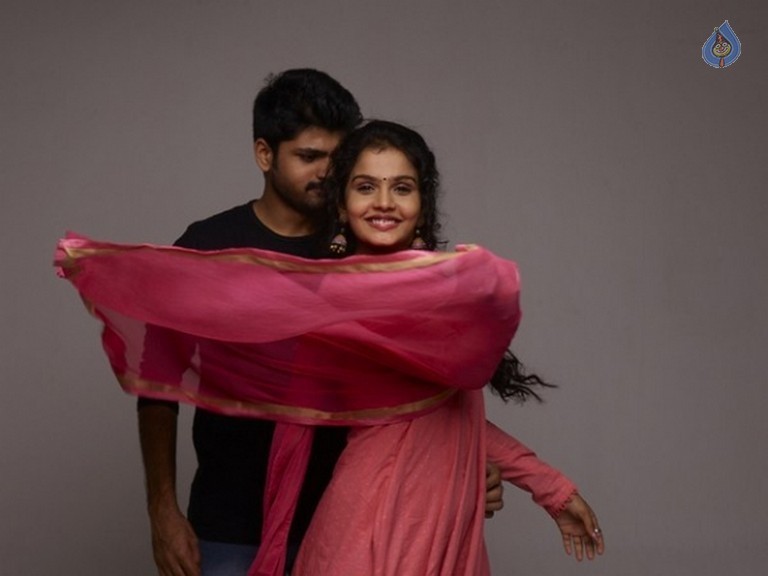 Metro Movie Working Stills - 6 / 20 photos