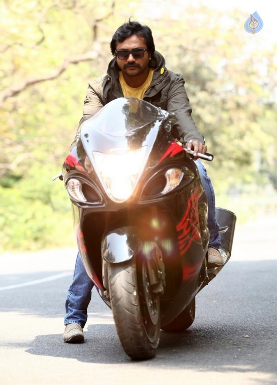 Metro Movie Working Stills - 19 / 20 photos