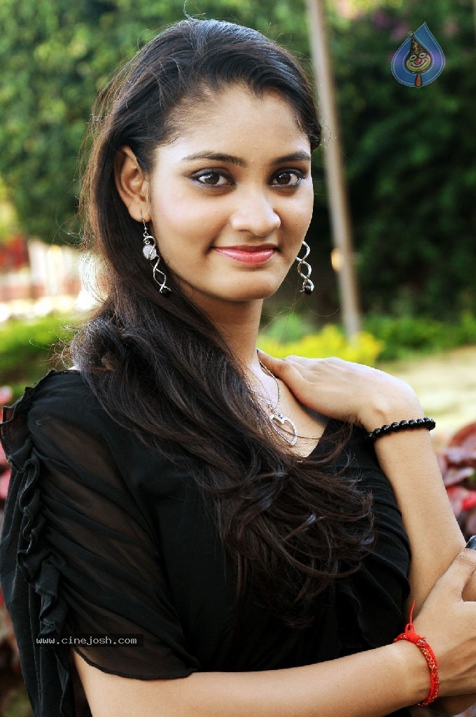 Missed Call Movie Stills n Walls - 24 / 36 photos