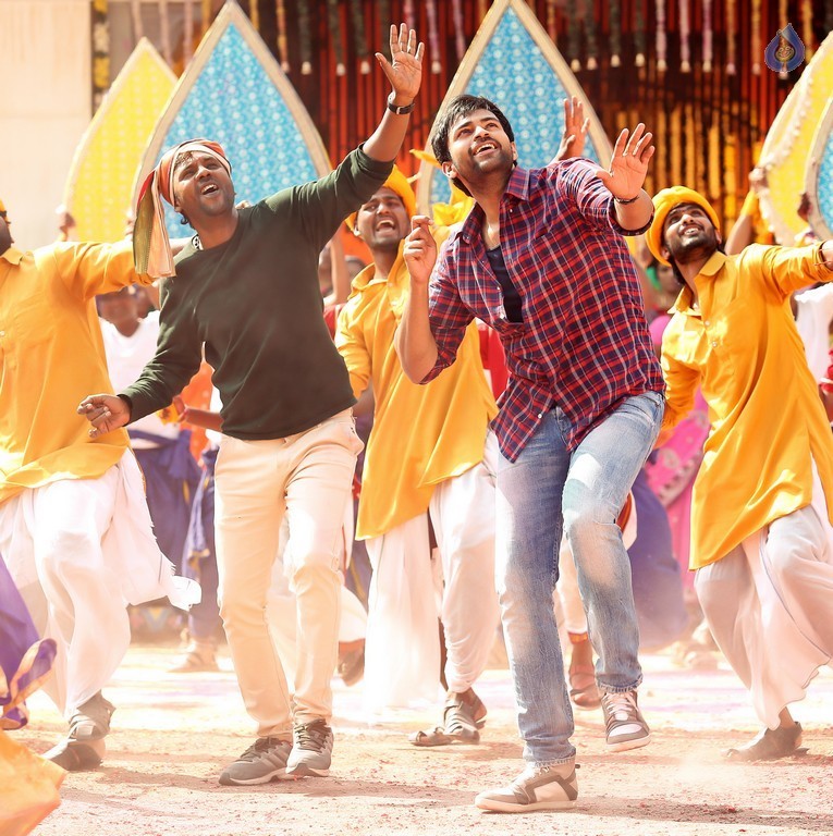 Mister Movie New Photos - 76 / 108 photos