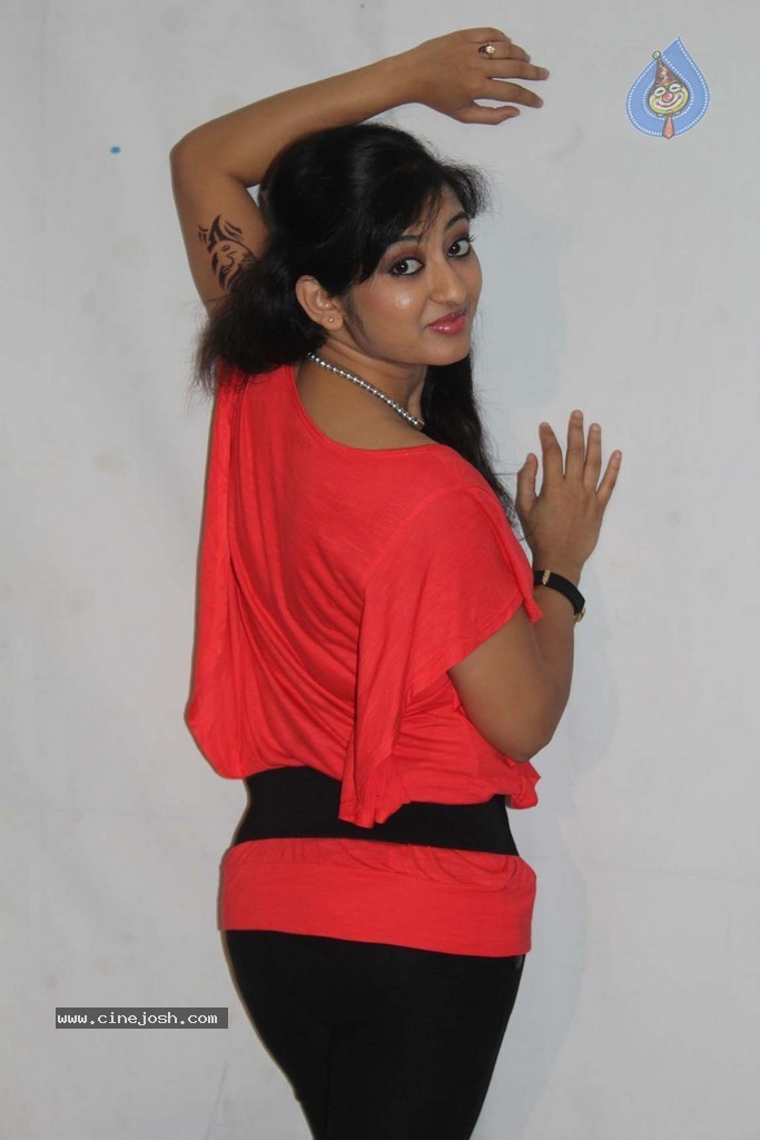 Moda Modala Maatu Chanda Film Stills - 8 / 32 photos