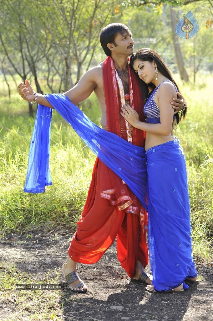 Mogudu Movie Latest Stills - 5 / 5 photos