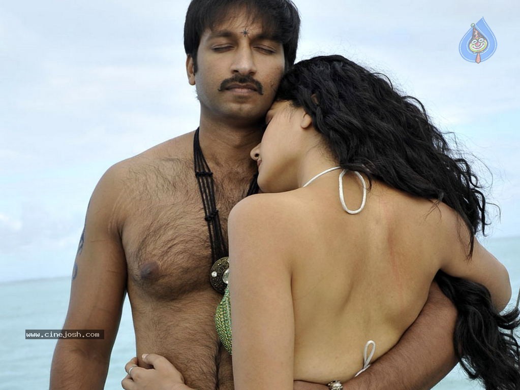 Mogudu Movie New Stills - 18 / 25 photos