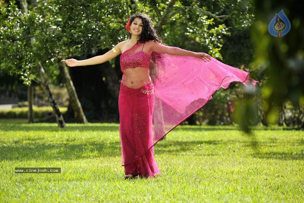 Mogudu Movie New Stills - 20 / 25 photos