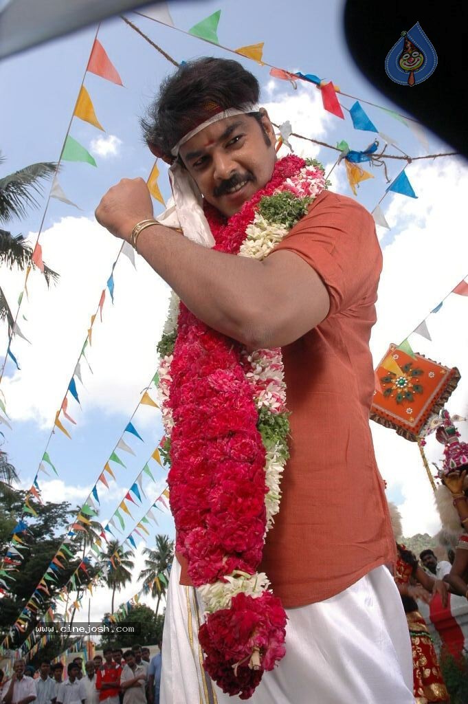 Mondi Mogudu Movie Stills - 7 / 25 photos