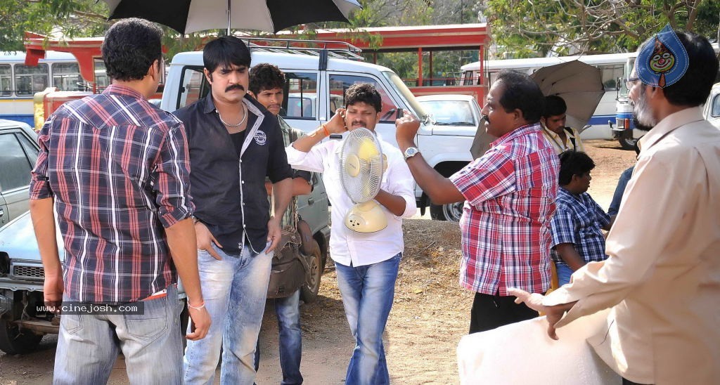 Mondodu Movie Stills n Posters - 16 / 56 photos