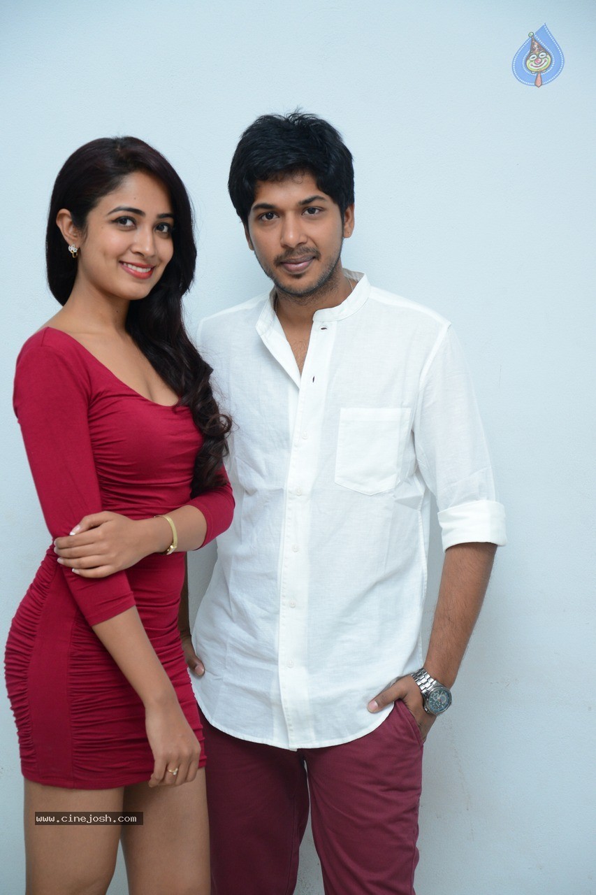 Moodu Mukkallo Cheppalante Movie Photos - 7 / 13 photos