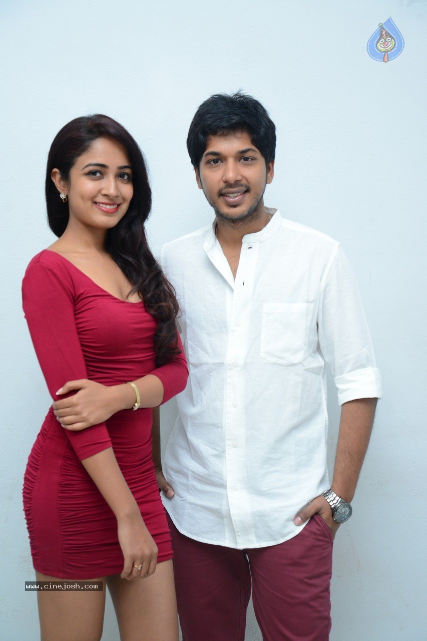 Moodu Mukkallo Cheppalante Movie Photos - 9 / 13 photos