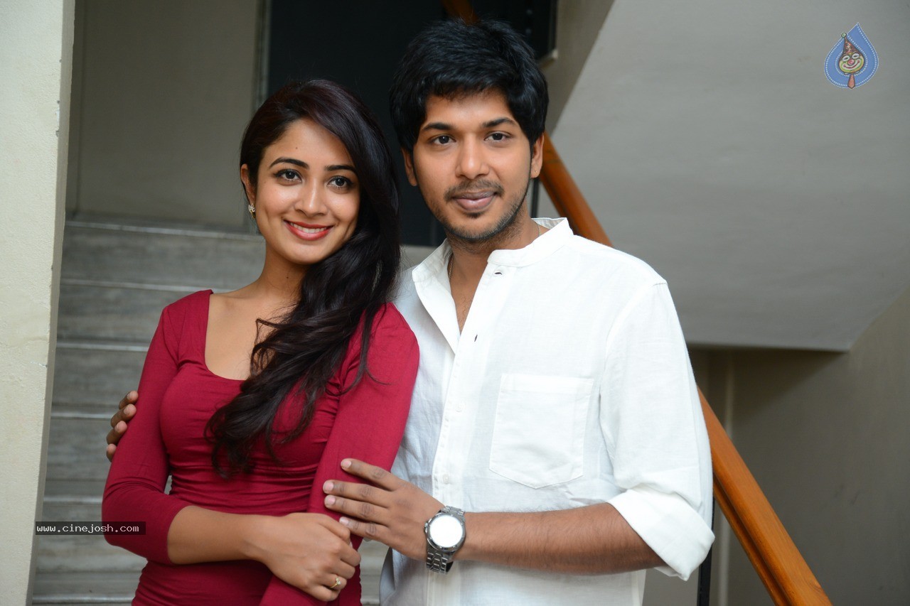 Moodu Mukkallo Cheppalante Movie Photos - 11 / 13 photos