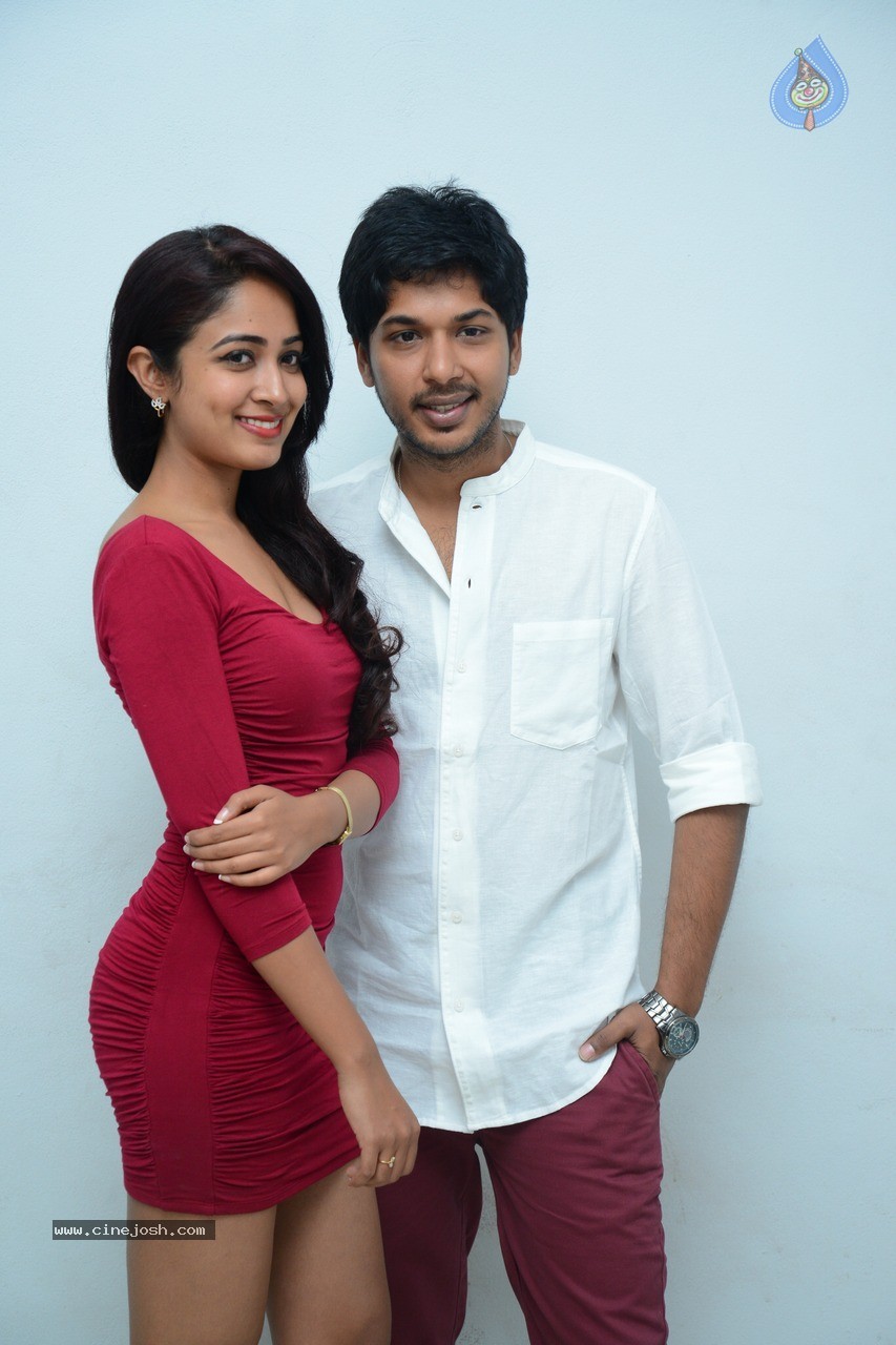 Moodu Mukkallo Cheppalante Movie Photos - 12 / 13 photos