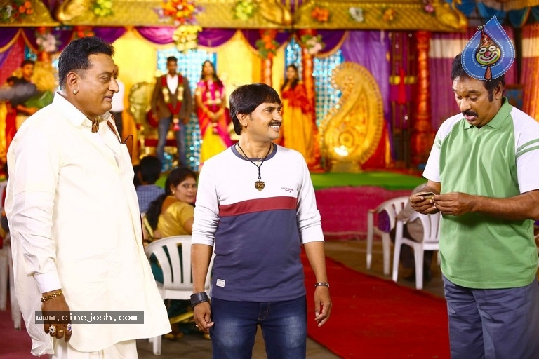 Moodu Puvvulu Aaru Kayalu Movie New Stills - 12 / 15 photos
