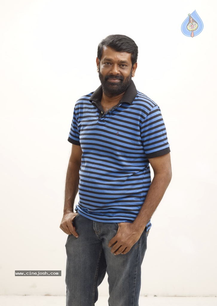 Moondru Per Moondru Kaadhal Tamil Movie Stills - 46 / 47 photos