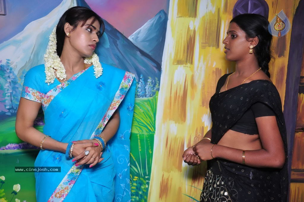 Moovar Tamil Movie Stills - 10 / 25 photos