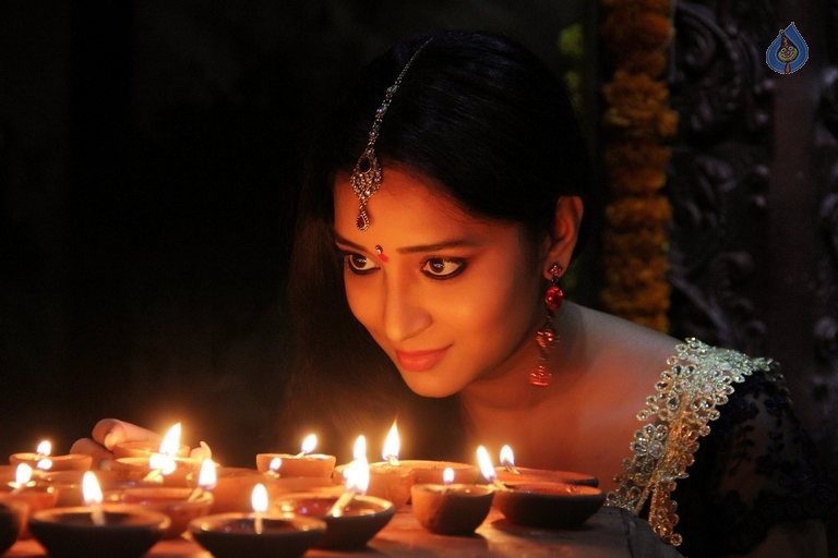 Mounam Movie New Photos - 3 / 20 photos