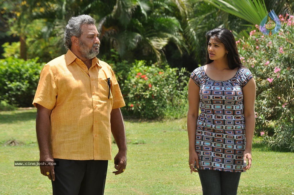 Mounamana Neram Tamil Movie Stills - 46 / 66 photos