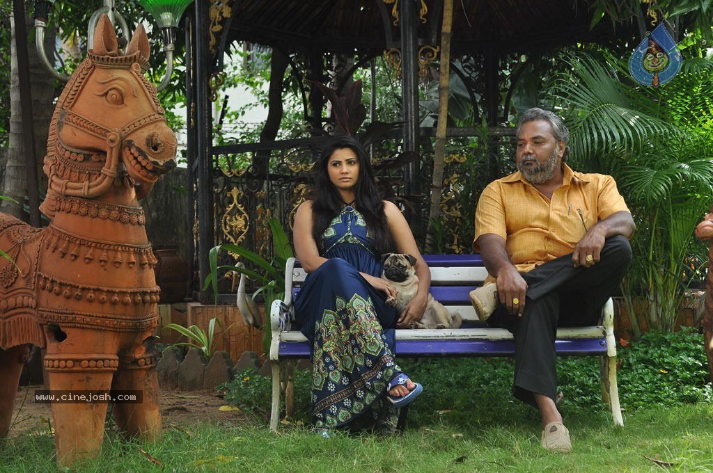 Mounamana Neram Tamil Movie Stills - 61 / 66 photos