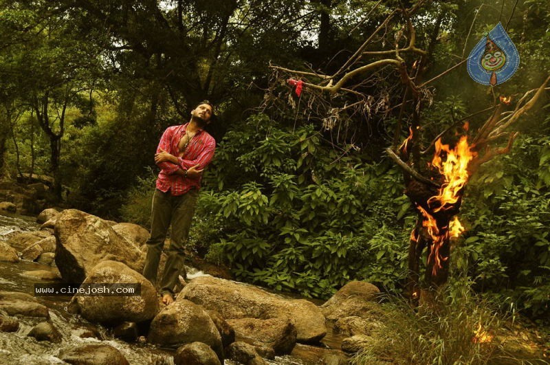 Mounamana Neram Tamil Movie Stills - 15 / 35 photos