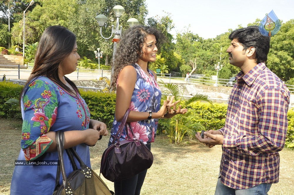 Mr. Manmadha Movie New Stills - 23 / 33 photos