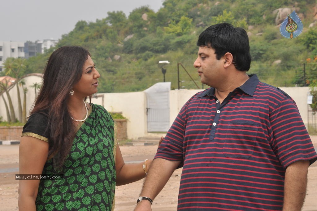 Mr. Manmadha Movie New Stills - 23 / 65 photos