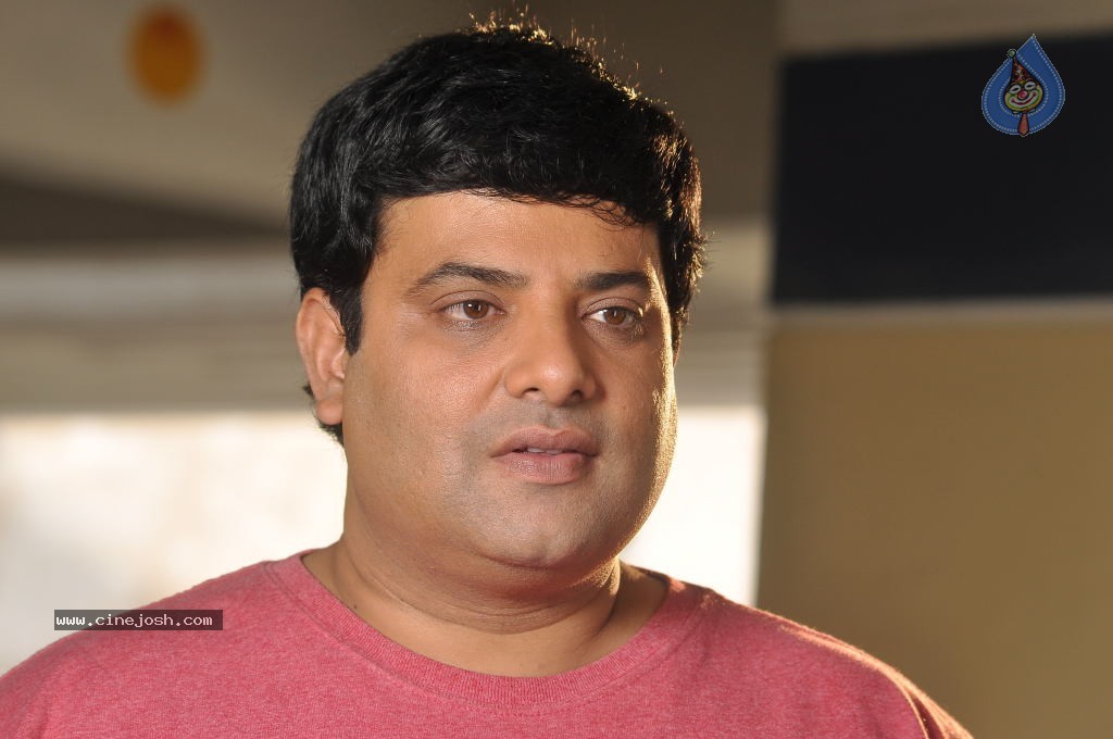 Mr. Manmadha Movie New Stills - 31 / 65 photos