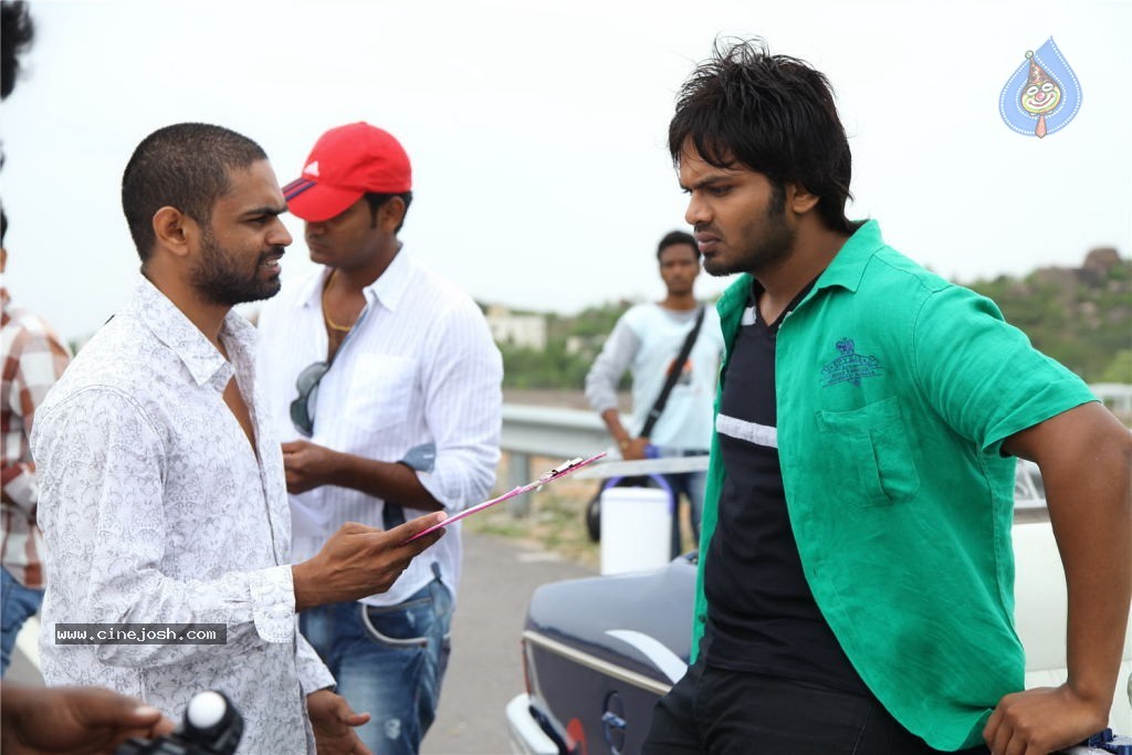 Mr. Nokia Movie Hot Stills - 28 / 89 photos