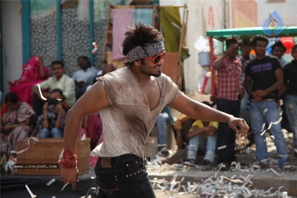 Mr. Nokia Movie Hot Stills - 72 / 89 photos