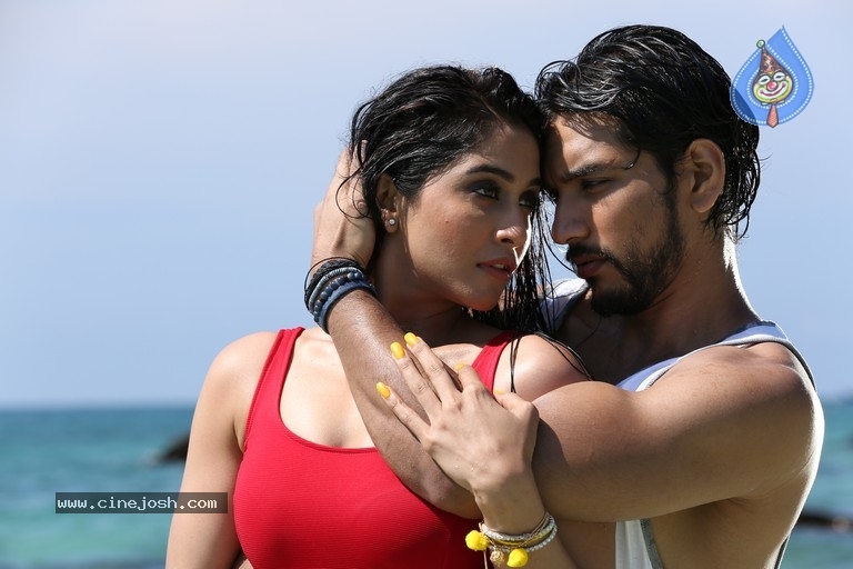 Mr Chandramouli Movie Latest Stills - 22 / 39 photos