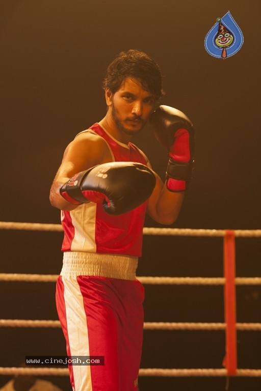 Mr Chandramouli Movie Latest Stills - 33 / 39 photos