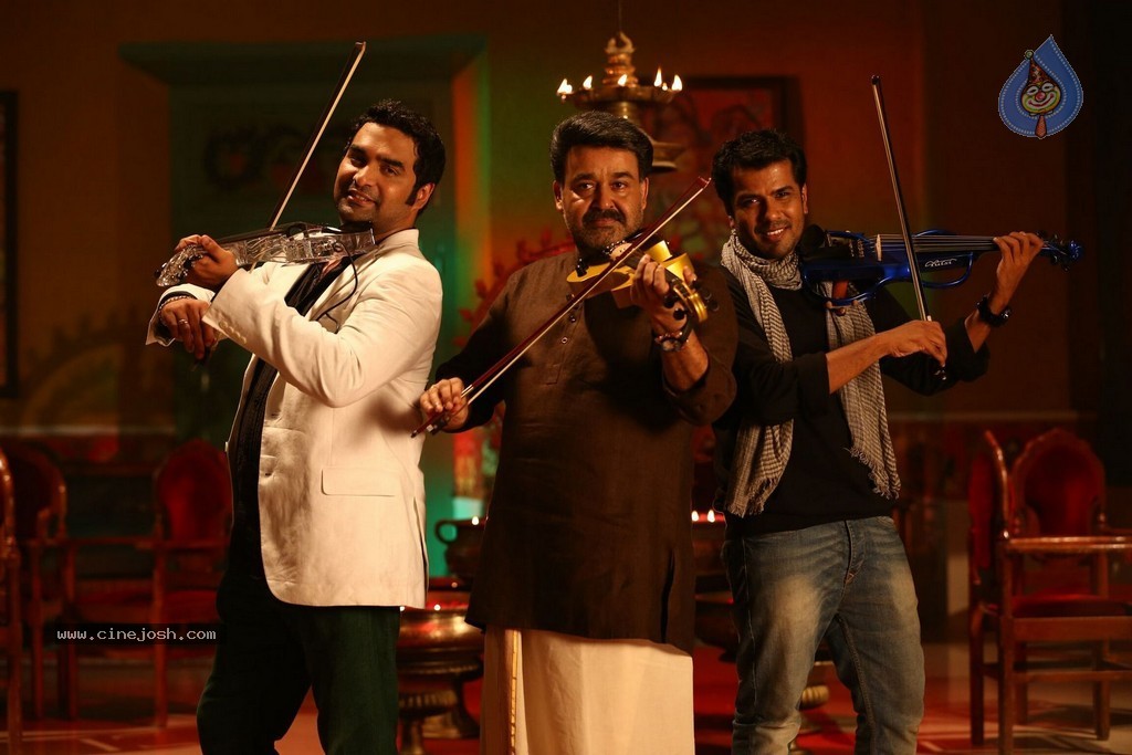 Mr Fraud Malayalam Movie Stills - 84 / 88 photos