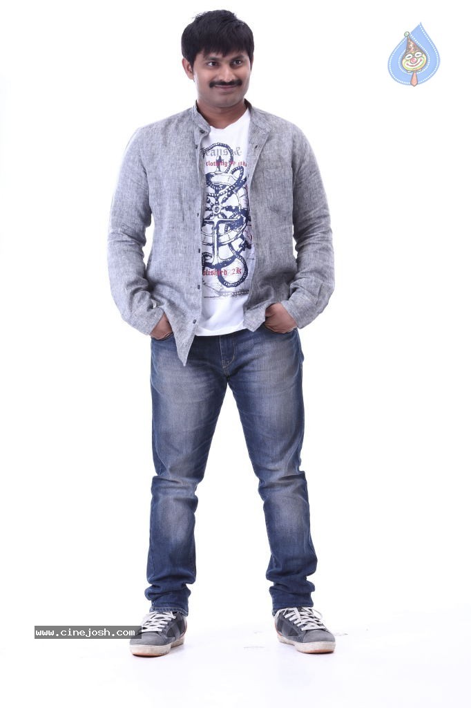 Mudduga Movie New Stills - 24 / 37 photos