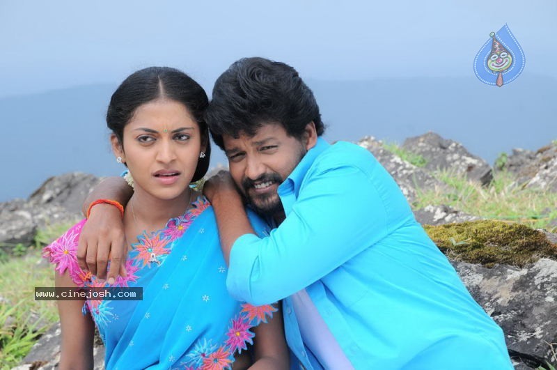 Mudhal Idam Tamil Movie Stills - 7 / 24 photos