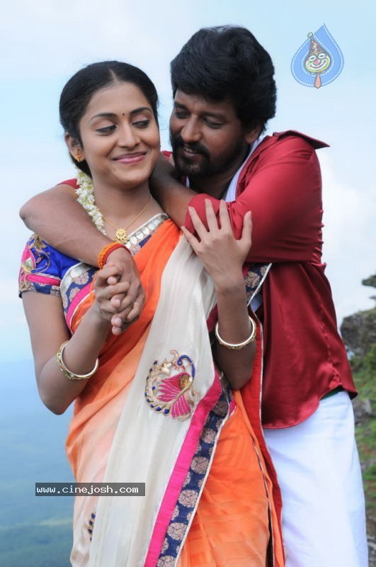 Mudhal Idam Tamil Movie Stills - 17 / 24 photos