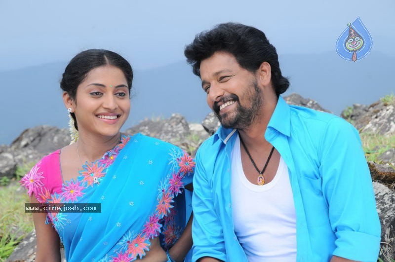 Mudhal Idam Tamil Movie Stills - 21 / 24 photos
