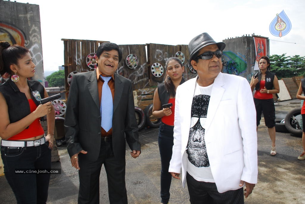 Mugguru Movie New Stills - 27 / 29 photos