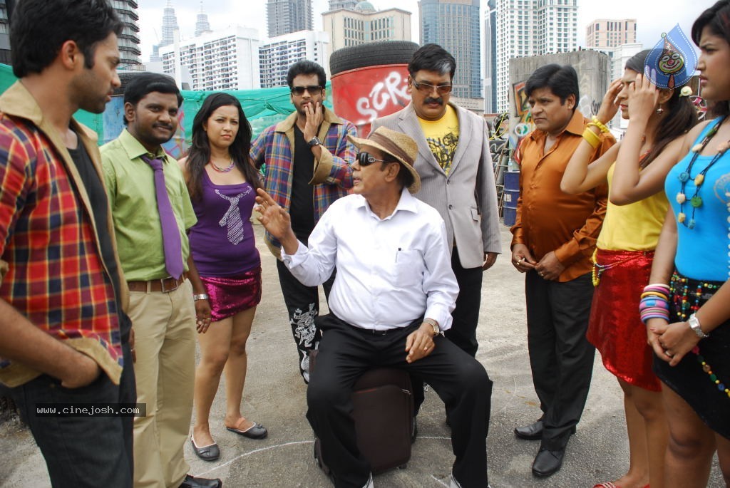 Mugguru Movie New Stills - 28 / 29 photos