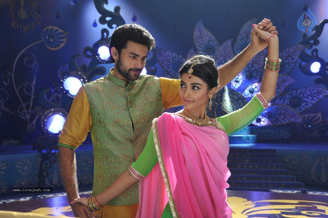 Mukunda Movie New Photos - 5 / 5 photos