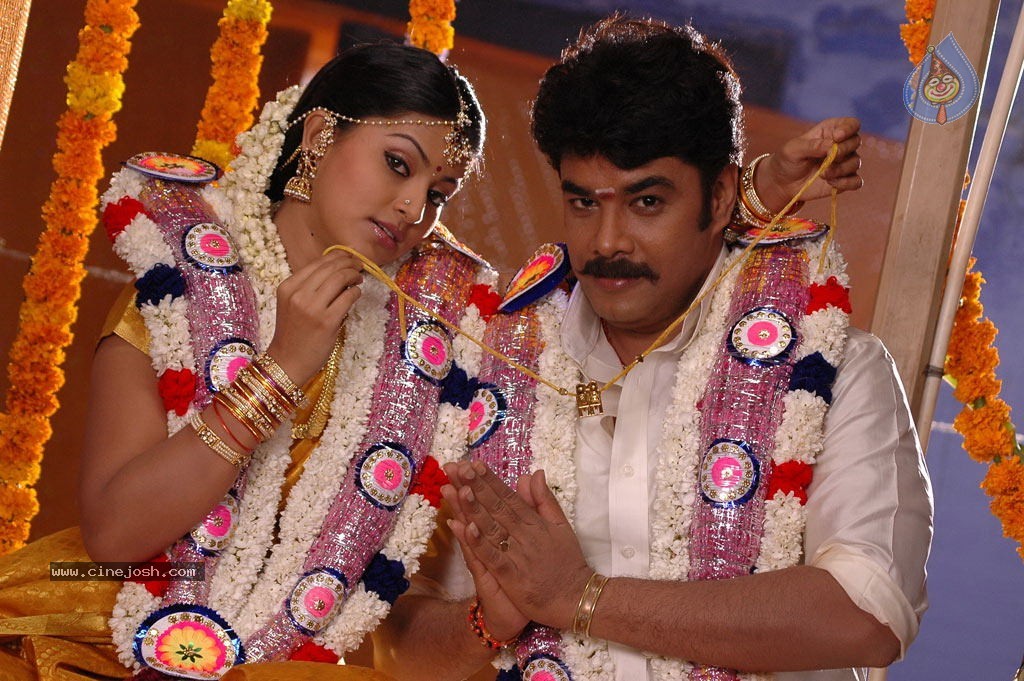 Murattu Kaalai Tamil Movie Stills - 18 / 53 photos