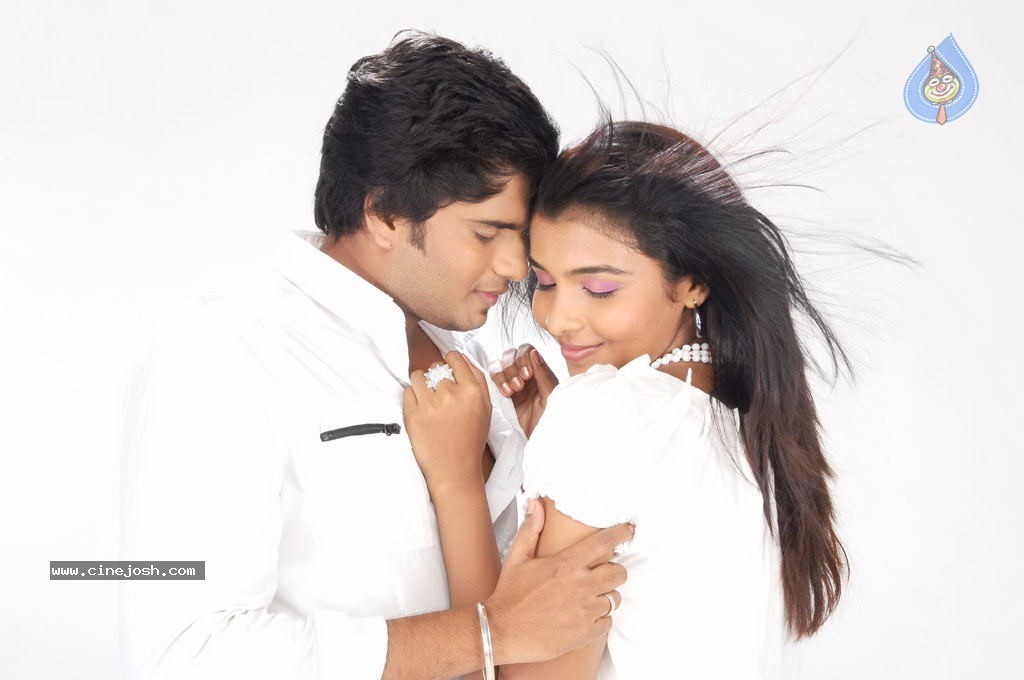 Muyal Tamil Movie Stills  - 35 / 94 photos