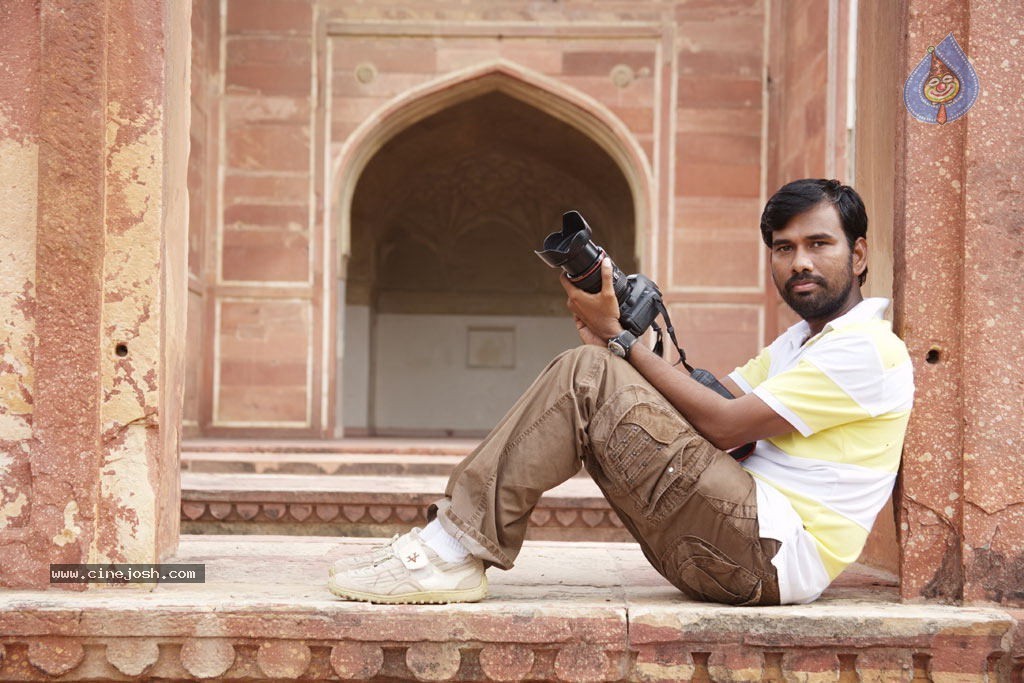 Muyal Tamil Movie Stills  - 58 / 94 photos